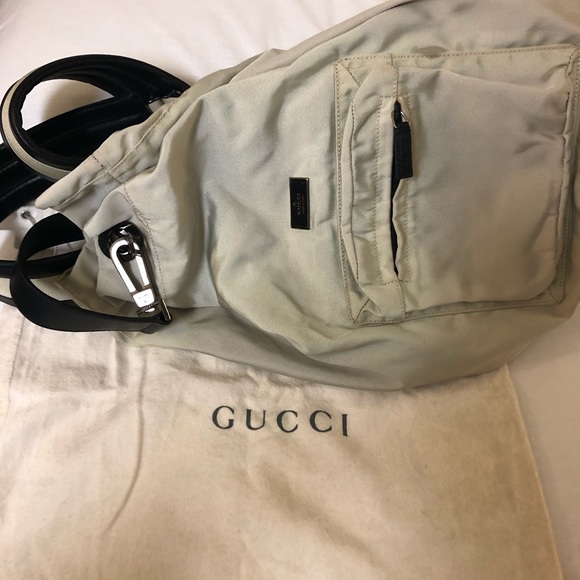 - Authentic Gucci Backpack canvas nylon leather beige and black - Picture 13 of 16
